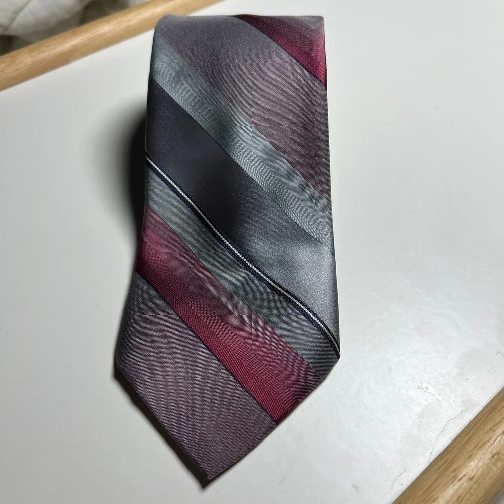 Towncraft Mens Necktie Diagonal Striped Grey Burgundy OS